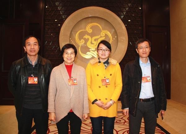 全国人大代表金征宇教授履职后返校