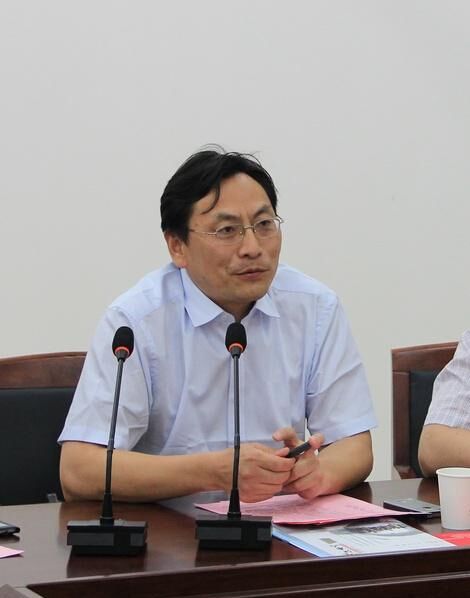 法学院校友会、教育发展基金会成立大会隆重召开